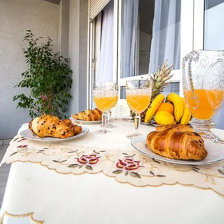 Apartament Shell Split