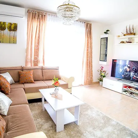 Apartman Shell Split