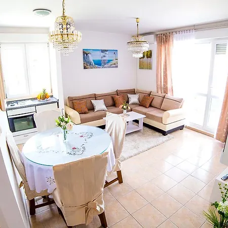 Shell Apartman Split